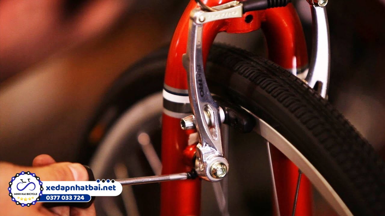 Kiểm tra và kiểm soát và điều chỉnh phanh đĩa xe cộ đạp
