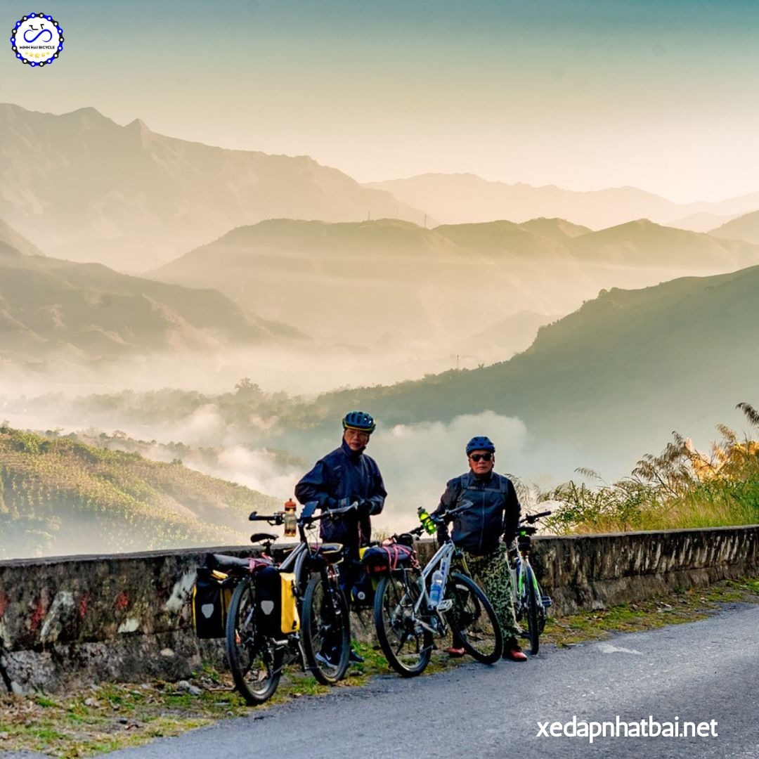 Lốp và bánh xe là 2 bộ phận cần được vệ sinh nhiều nhất Lốp và bánh xe là 2 bộ phận cần được vệ sinh nhiều nhất